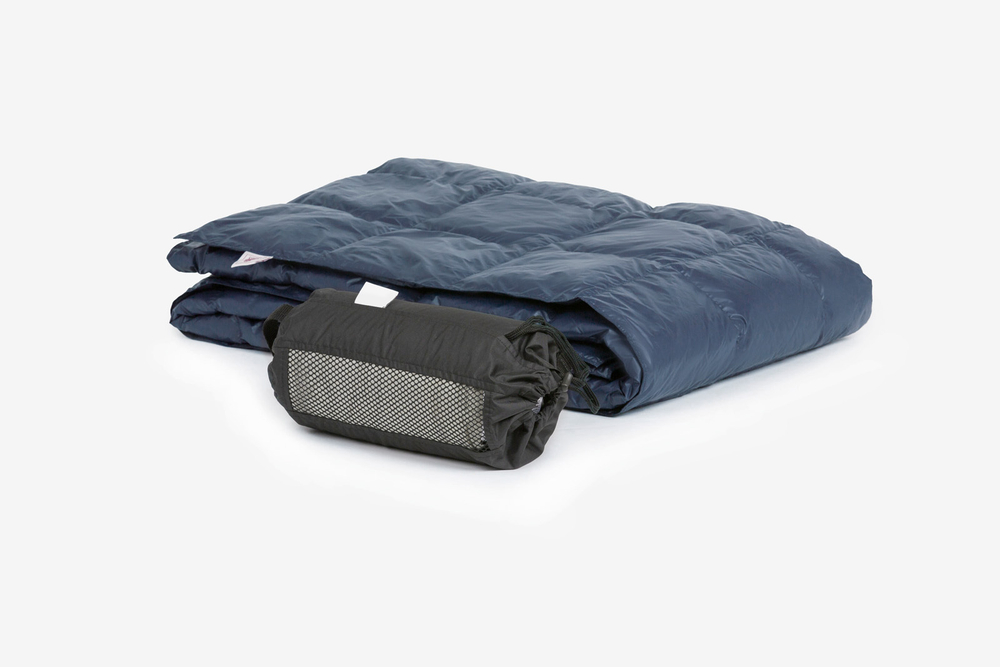 Дорожный плед пуховый 140х200 German Grass Travel Plaid Grass Ink темно-синий