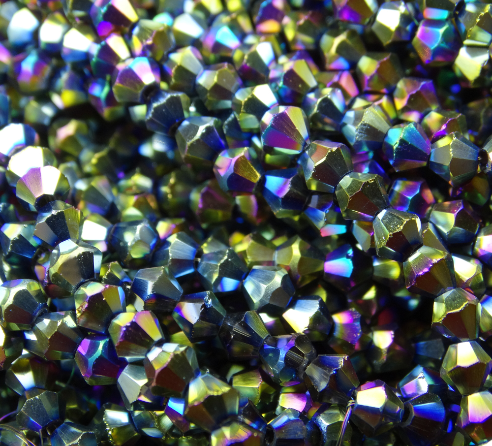 ББЛ008НН4 Хрустальные бусины "биконус", цвет: разноцветный металлик, размер 4 мм, кол-во: 95-100 шт.