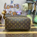 Louis Vuitton Dopp Kit