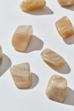 Лунный камень галтовка