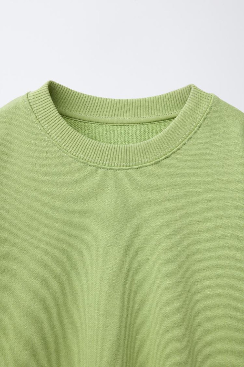 ZARA ОДНОТОННАЯ ТОЛСТОВКА С ВЫШИТОЙ НАДПИСЬЮ, ЗЕЛЕНЫЙ