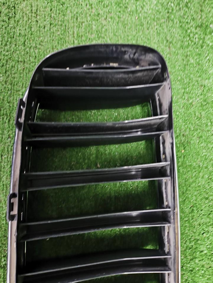 Решетка радиатора левая BMW X5 F15 X6 F16 (13-18)