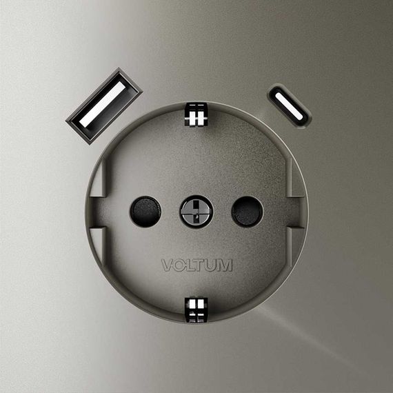 Розетка встраиваемая Voltum S70 с заземлением и защитными шторками, 16А, с USB, A+С, (шелк) VLS040504