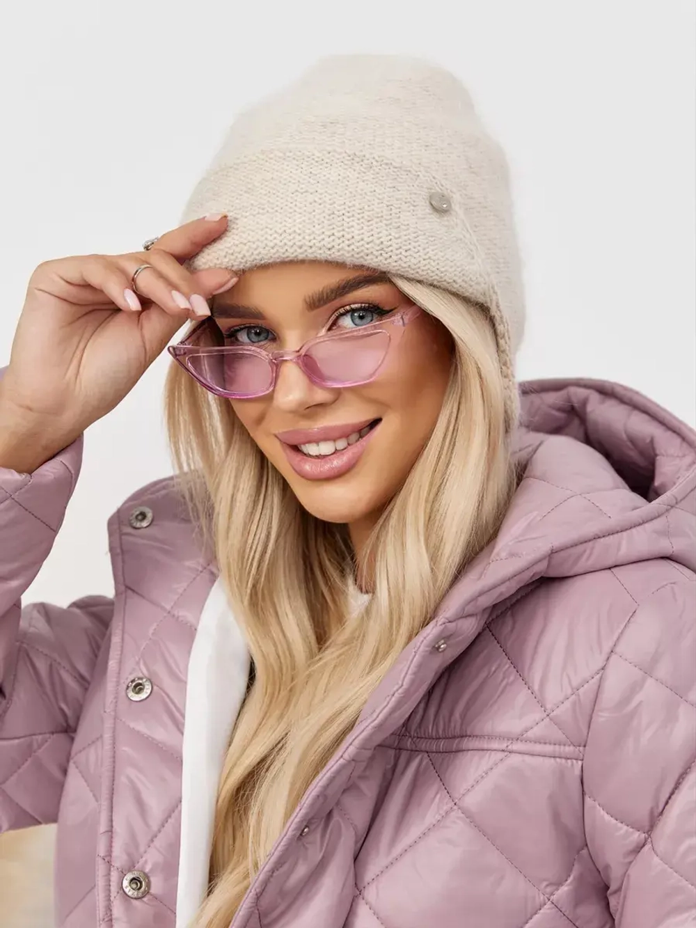 Шапка с ушками зимняя вязаная из ангоры