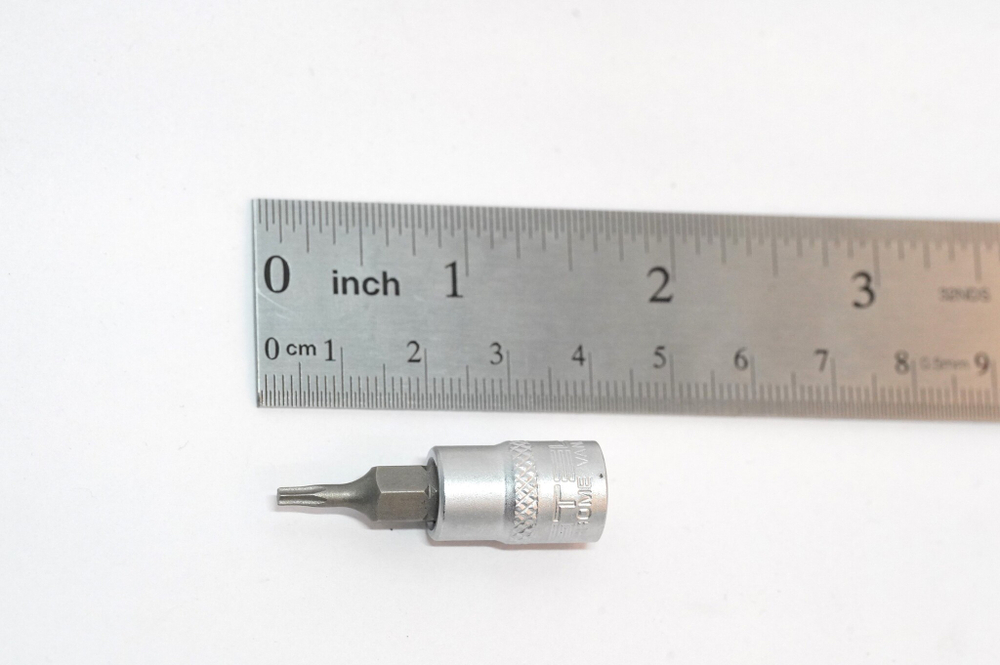 ГОЛОВКА С БИТОЙ ВСТАВКОЙ STELS T8, КВАДРАТ 1/4 13801
