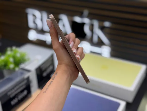 Б/У Телефон Apple iPhone 16 Pro Max 256Gb Desert Titanium 93% АКБ (MW27CY5TXM)