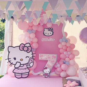 Hello Kitty for Eva