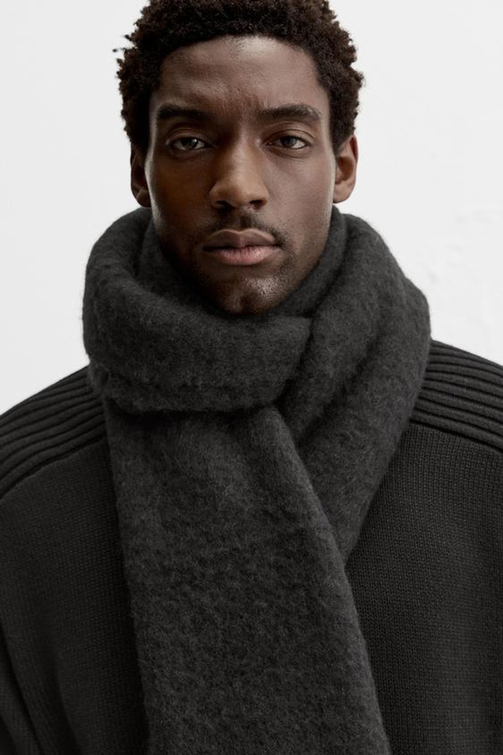 ZARA ШАРФ С РЕЛЬЕФНЫМ УЗОРОМ, ЧЕРНЫЙ