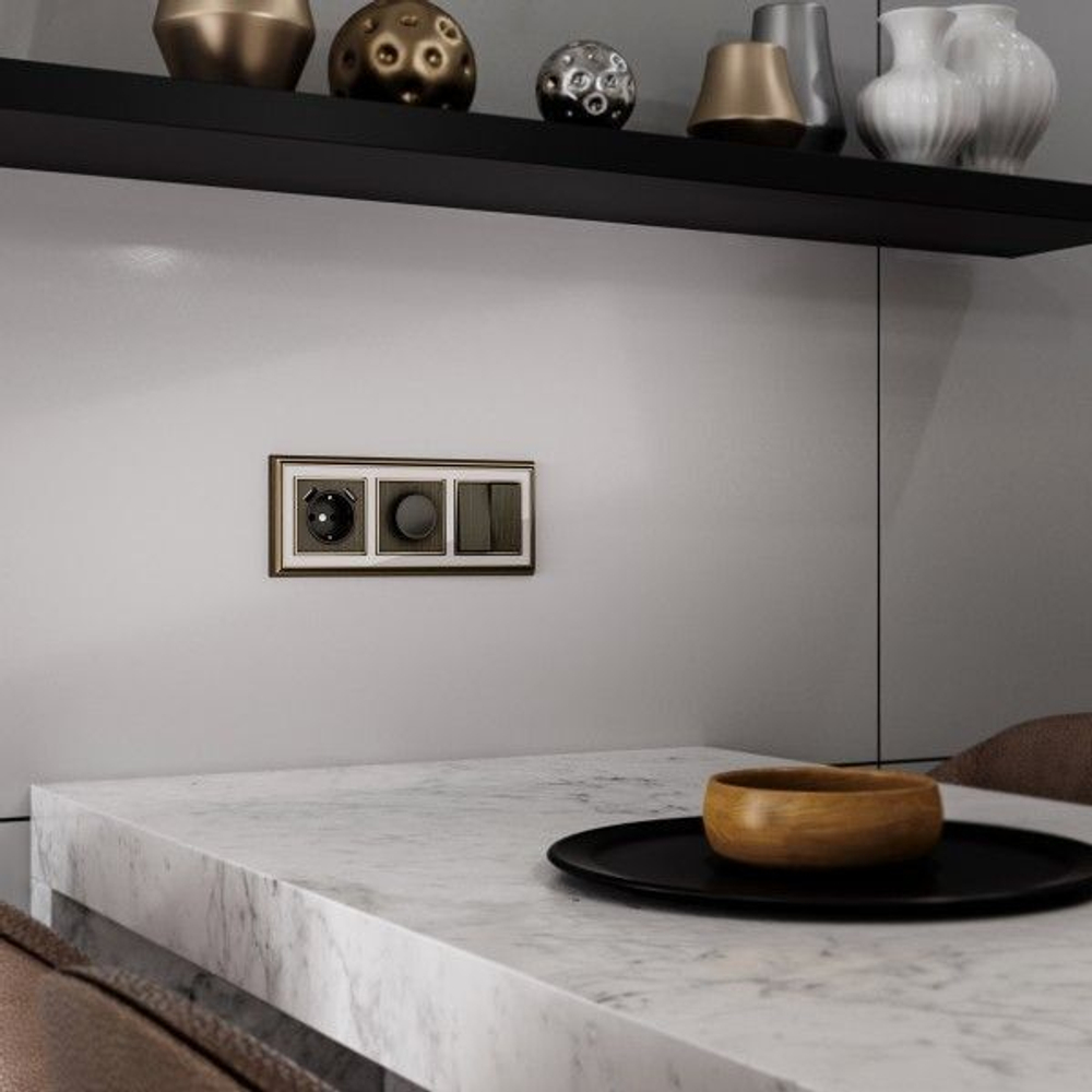 Накладка для розетки бронзовый