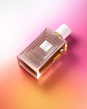 Lalique Velvet Plum