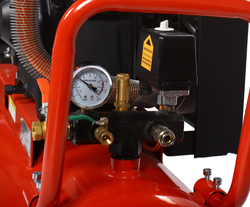 Компрессор пневматический 380В 670л/мин. ресивер-90л поршневой ременной GTE