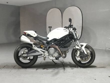 Ducati Monster 696 Plus 2013