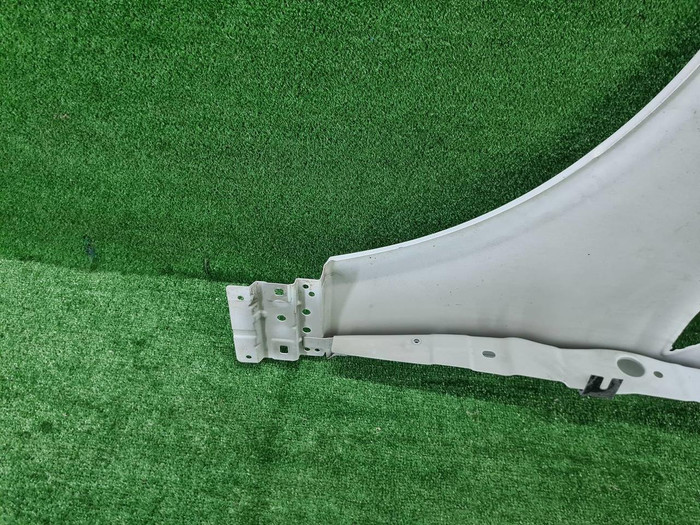 Крыло переднее правое Range Rover Sport 2 L494 (2013-2017)