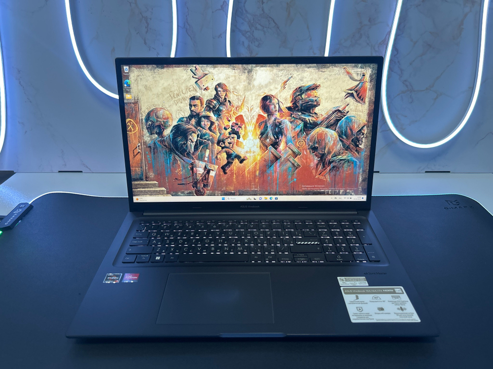 Ноутбук ASUS VivoBook 17X M3704YA-AU052 (90NB1192-M00200) 17.3"/AMD Ryzen 7 7730U/RAM 16 GB/SSD 512 GB/AMD Radeon/1920х1080/IPS/DOS/Подсветка кл-ры: LED/черный