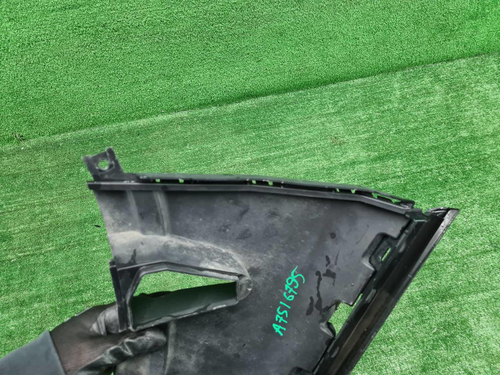 Воздуховод переднего бампера Hongqi E-HS9 (20-нв)