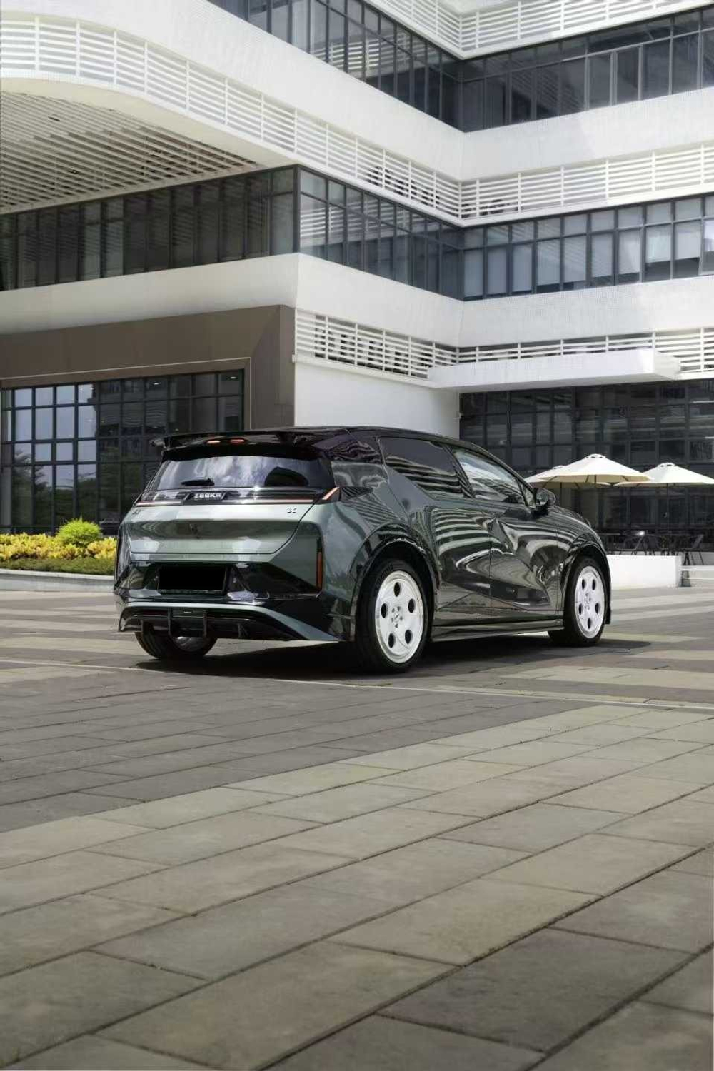 Обвес для Zeekr X 2023+ Зикр тюнинг губа юбки диффузор спойлер