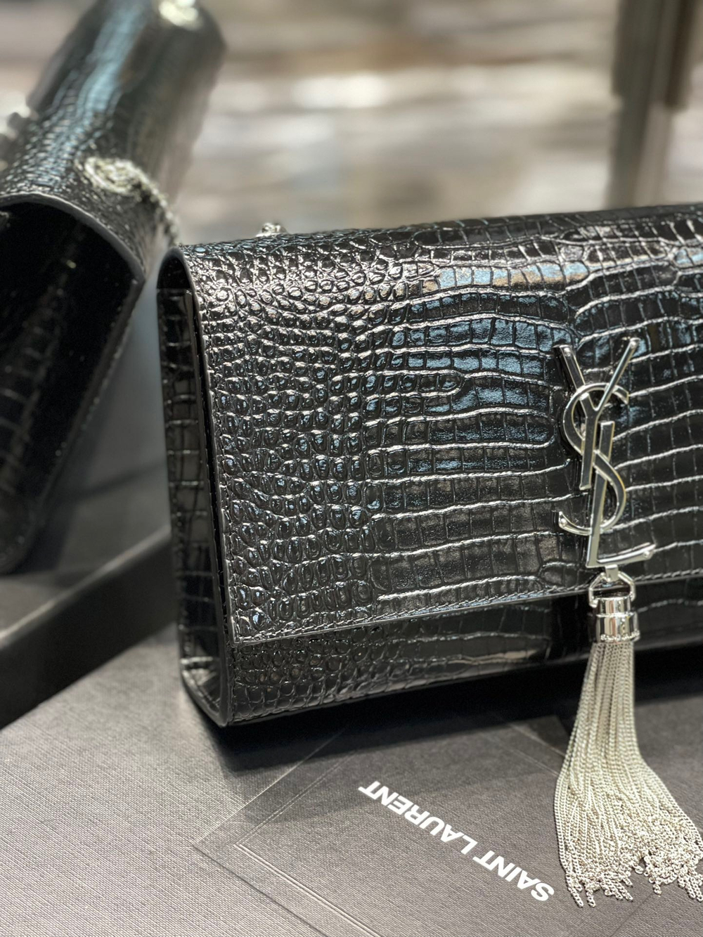 Saint Laurent Kate Medium Bag 24 cm