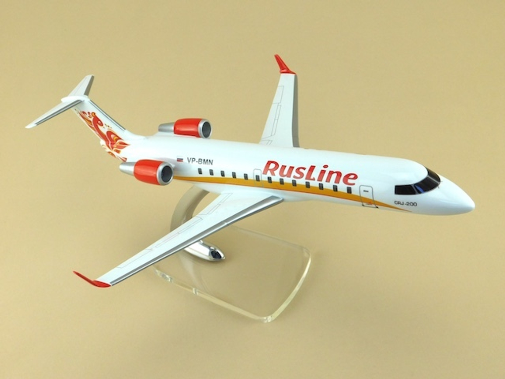 Модель самолета CRJ-200 (М1:72, РусЛайн - white)