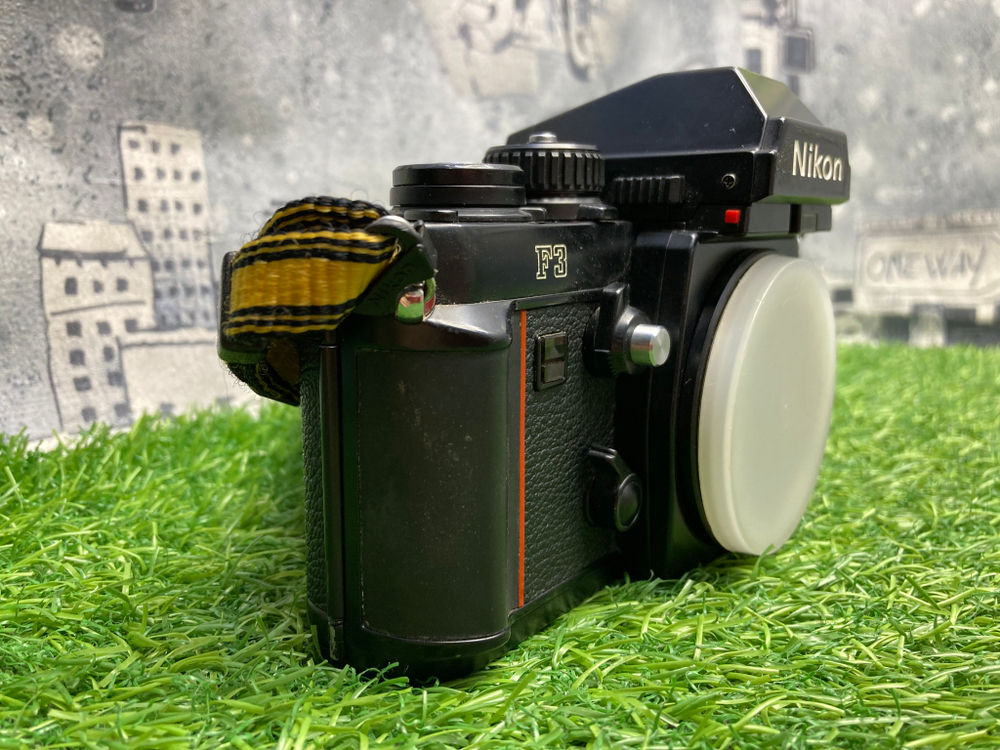 Nikon F3