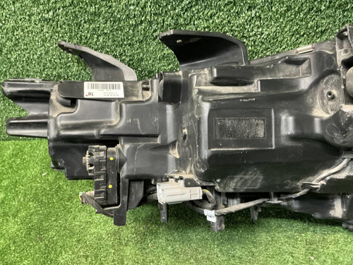 Фара левая Mitsubishi Outlander 3 (2018-н.в.) LED