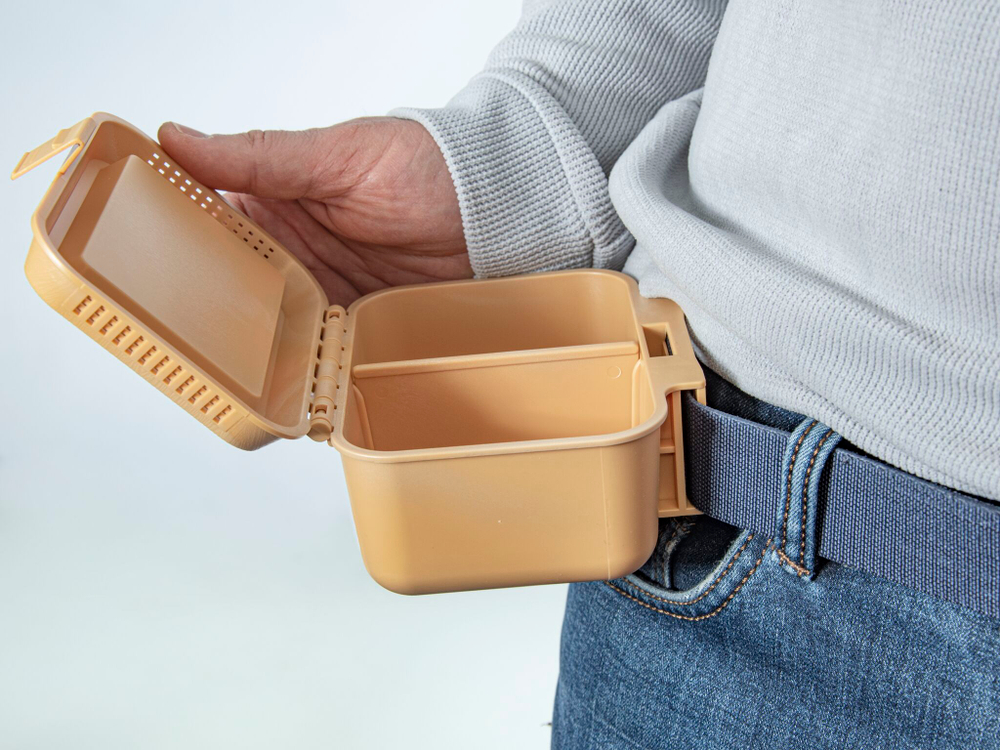 Коробка рыболовная для наживки с крышкой Meiho BAIT BOX 202 132х117х70