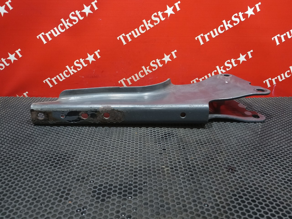 Кронштейн кабины правый 2021г.