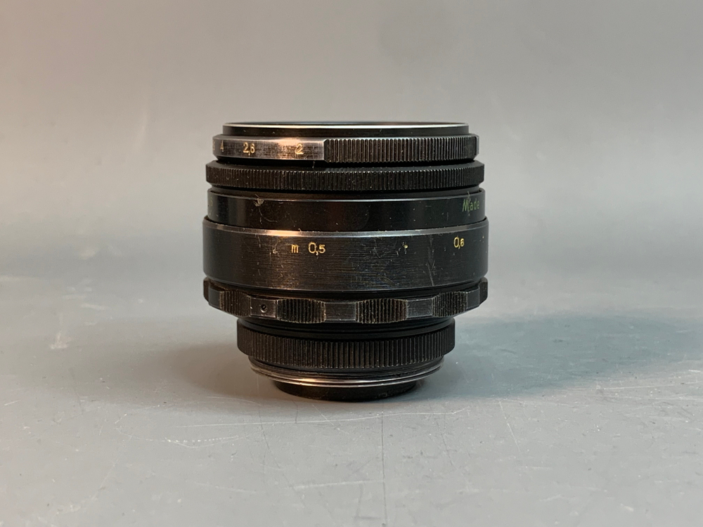 Гелиос 44-2 немного плесени внутри линзы