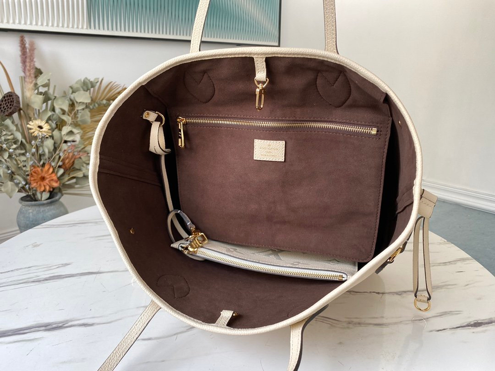 Louis Vuitton Neverfull MM