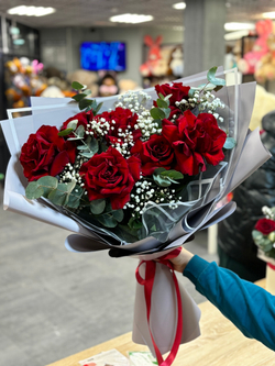 Букеты из красных роз