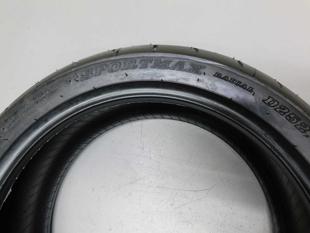 Шина 160/60-15 Sportmax D252 67H Dunlop