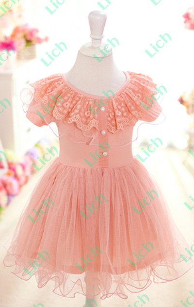 Платье детское с пышной юбкой и кружевным воротником