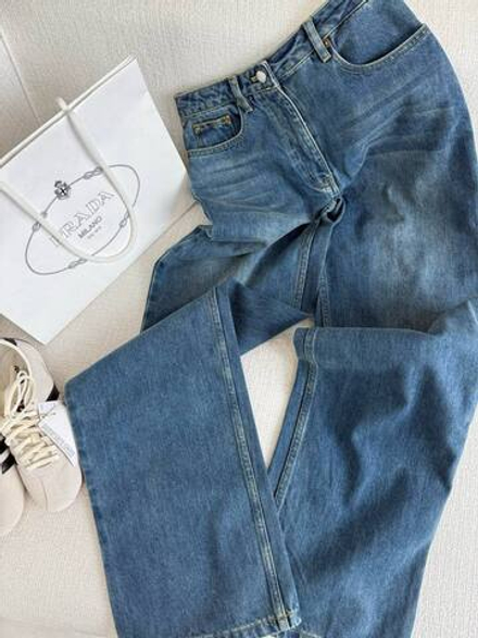 Джинсы Prada
