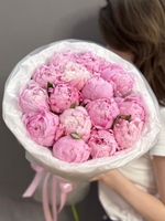 15 пионов сорта "Сара Бернар" в "облачке"