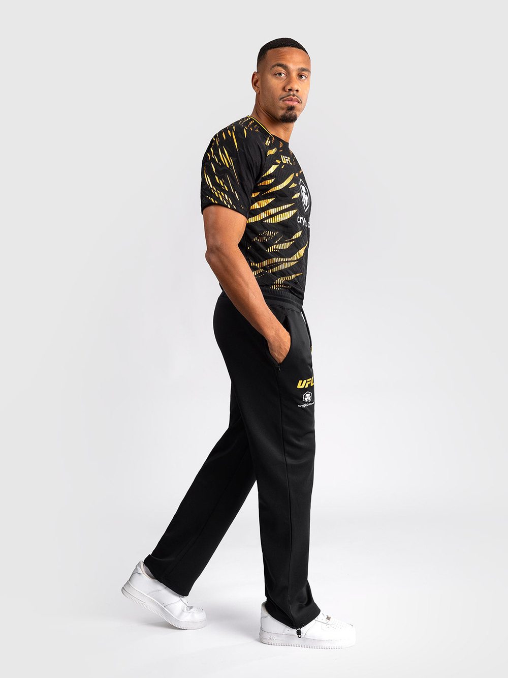 Брюки спортивные UFC Fusion by Venum Authentic Fight Night Black/Gold