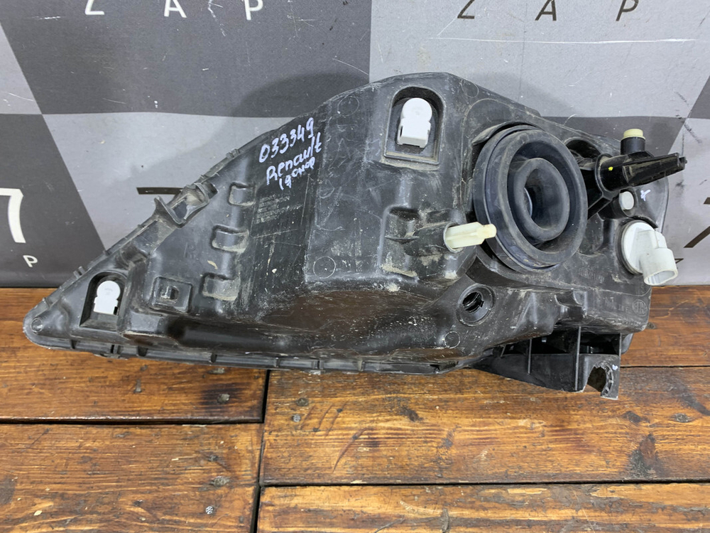 Фара правая Lada Largus 12-21 Б/У Оригинал 8200744754