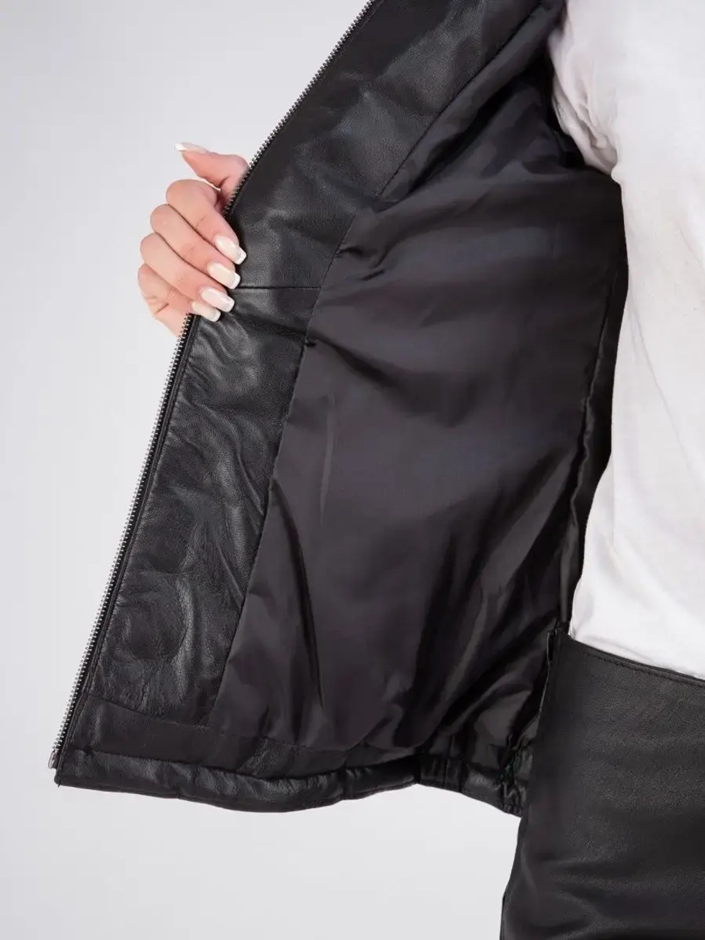 Куртка женская из натуральной кожи короткая Турция