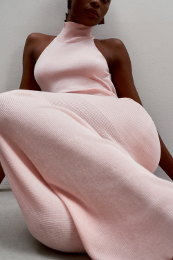 Платье ESSENTIAL с открытой спиной, розовый