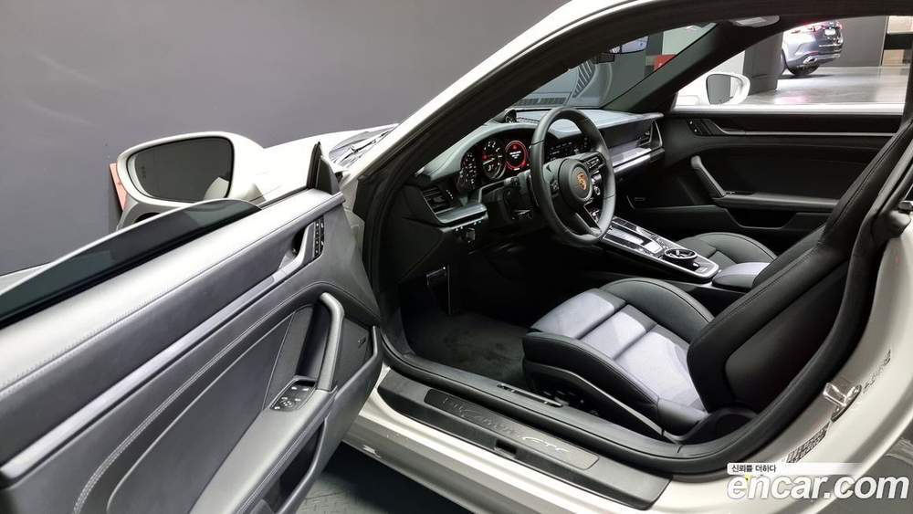 Porsche 911 (992) Carrera GTS (10.2023)