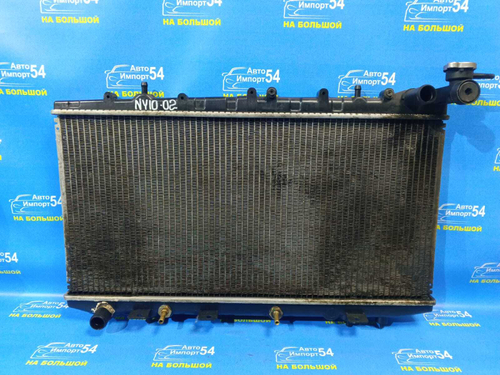 Радиатор двигателя NISSAN WINGROAD 1996