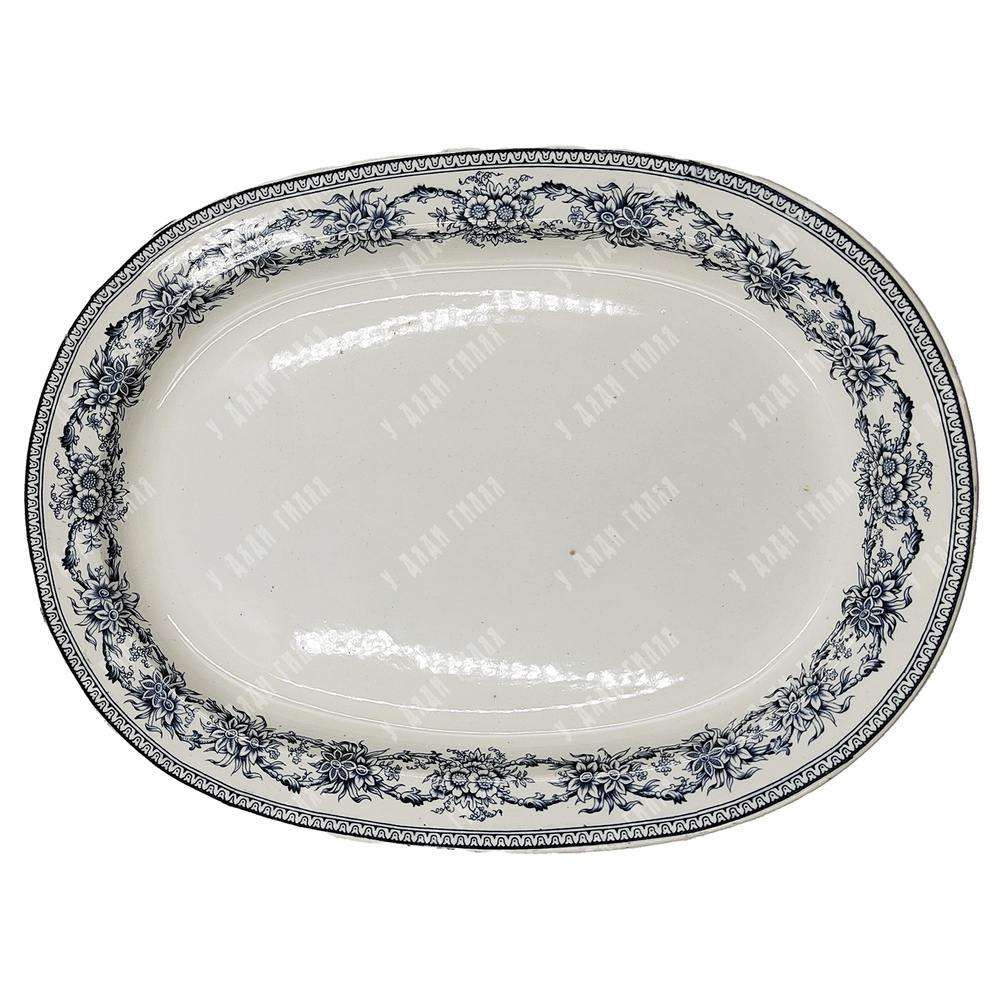 Овальное блюдо с голубыми цветами. Фаянс, деколь. Россия, до 1918 г.
