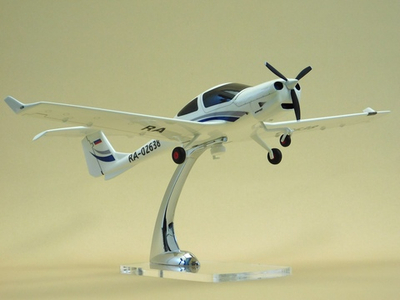 Модель самолета DA-40NG (М1:30, RA-02638)