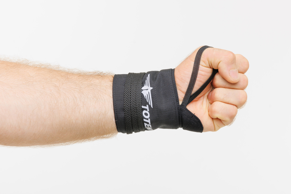 Кистевые бинты Totemic Clo неэластичные шнурковые, 8*56см, черные