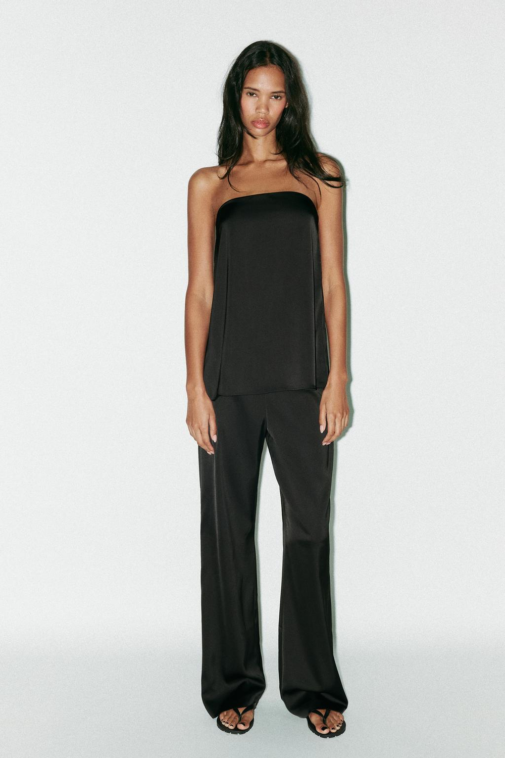 ZARA АТЛАСНЫЙ ТОП С ОТКРЫТЫМИ ПЛЕЧАМИ, ЧЕРНЫЙ