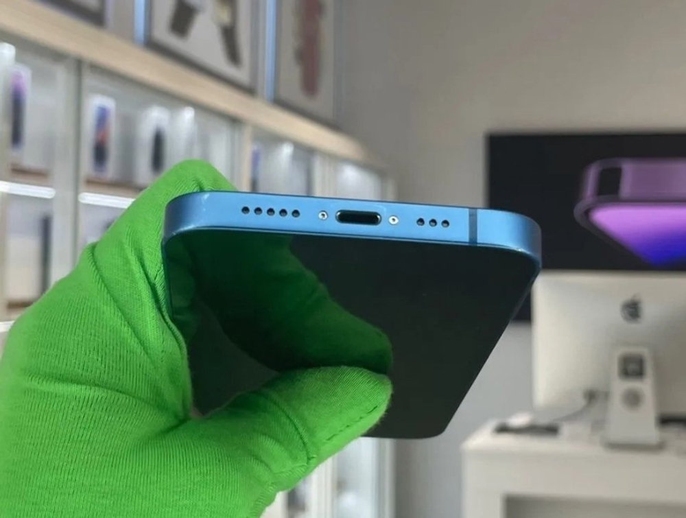 iPhone 13, 128 ГБ б/у