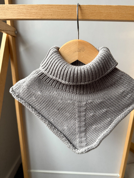 Шерстяной шарф-манишка Il Trenino