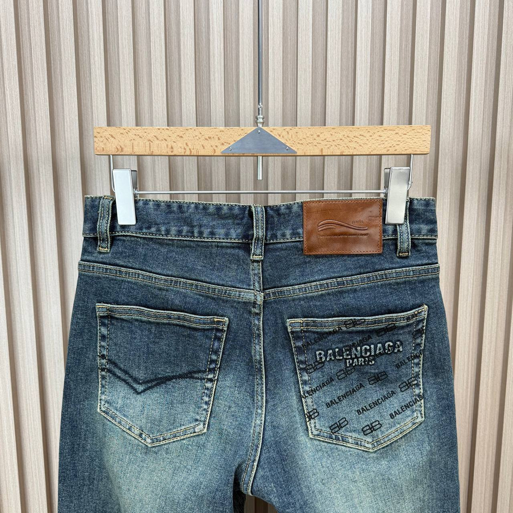 Джинсы Balenciaga
