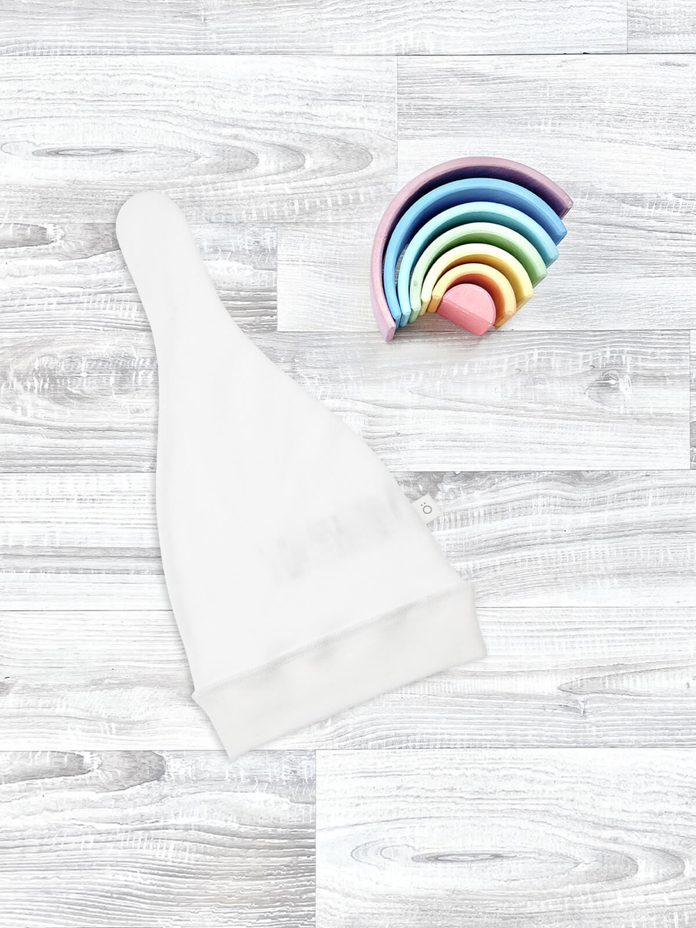 Шапочка Mjölk White, уценка