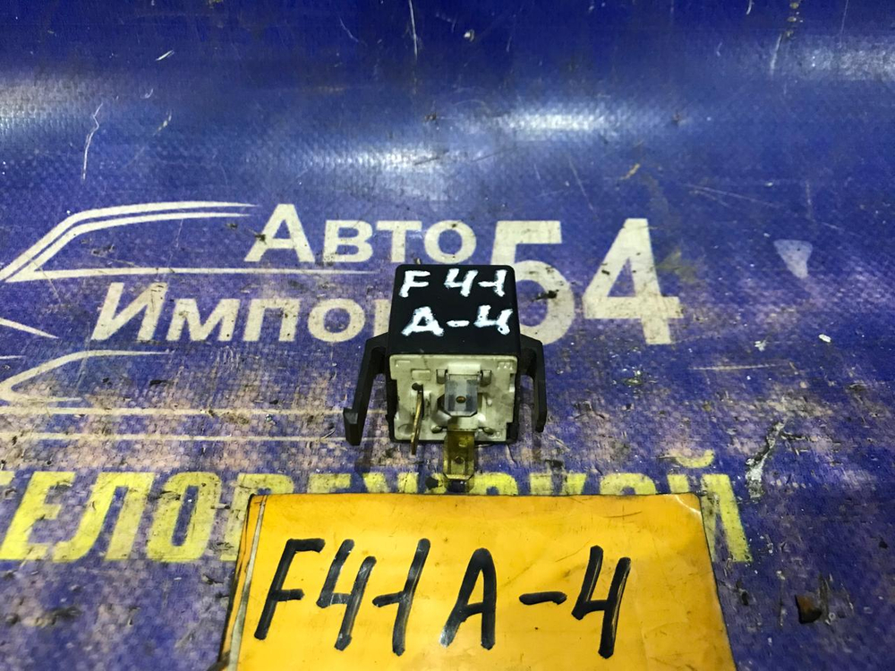 Реле поворотов MITSUBISHI DIAMANTE 1997