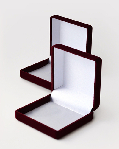 Футляр флокированный, квадратный, 90х90х40 мм