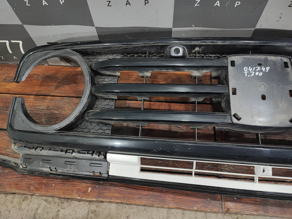 Решетка радиатора Tank 300 21-нв Б/У Оригинал 5509700XKM01B